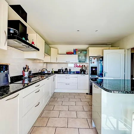 Monfabes By Interhome וילה וילנב-סור-לו